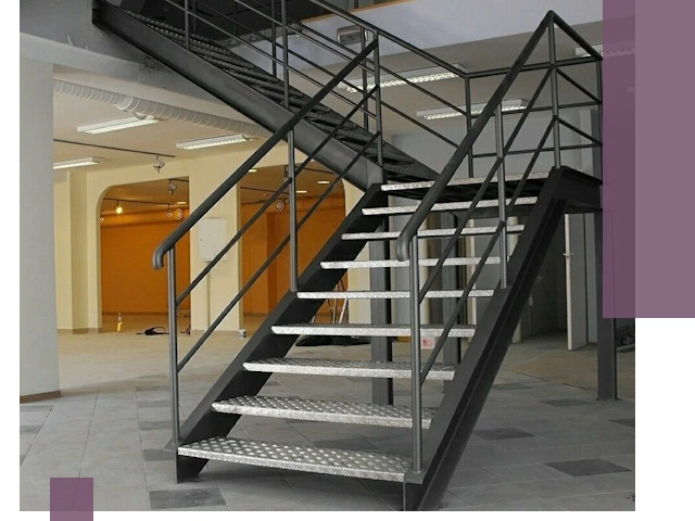 Лестницы для офиса в Петропавловске-Камчатском: изготовление, монтаж, демонтаж