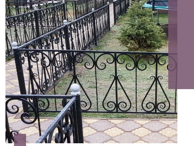 Кованые газонные ограждения под ключ в Петропавловске-Камчатском